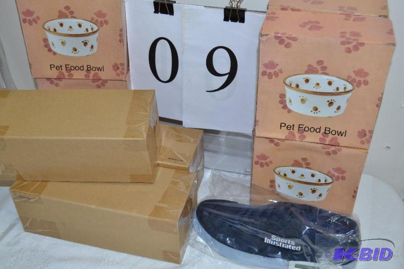 lot 9 image: Sneaker phones & pet bowl