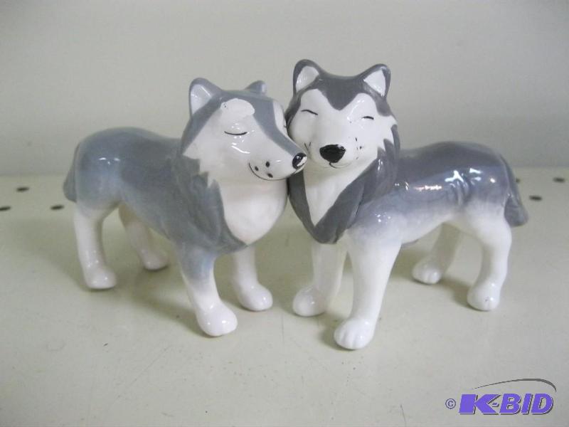 Pair Of Wolf Salt And Pepper Shaker...