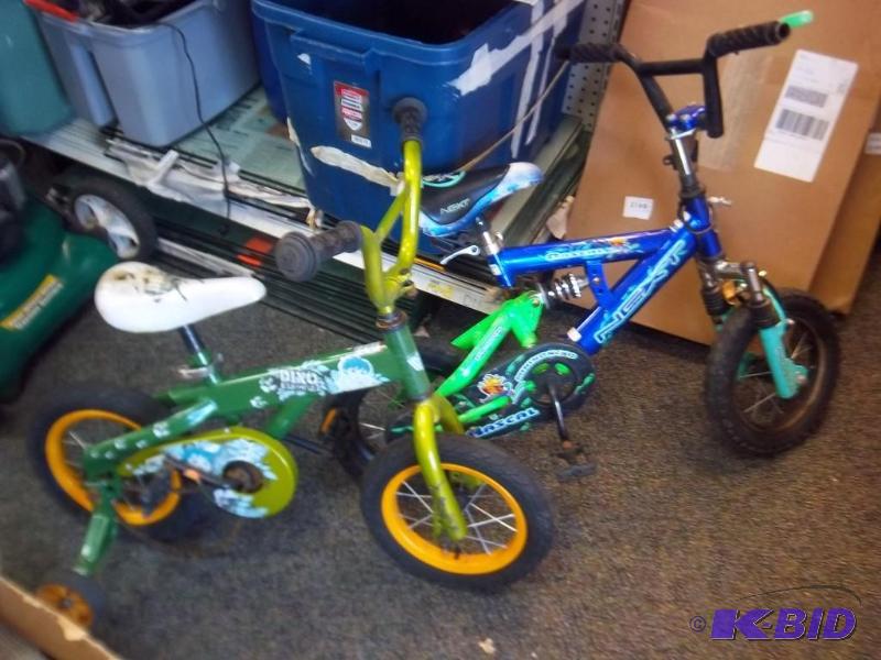 Pair Of Boys Bike - Lots Of Wear - ...