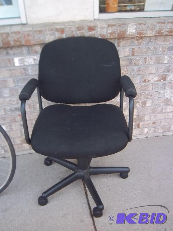 Black Cushion Office Chair - Some L...