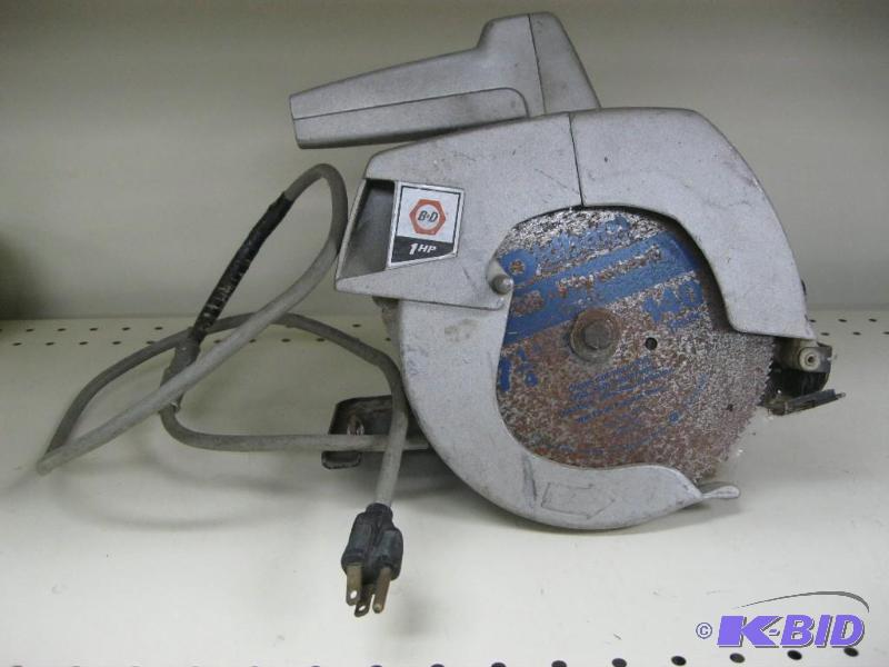 Black &amp Decker Circular Saw - W...