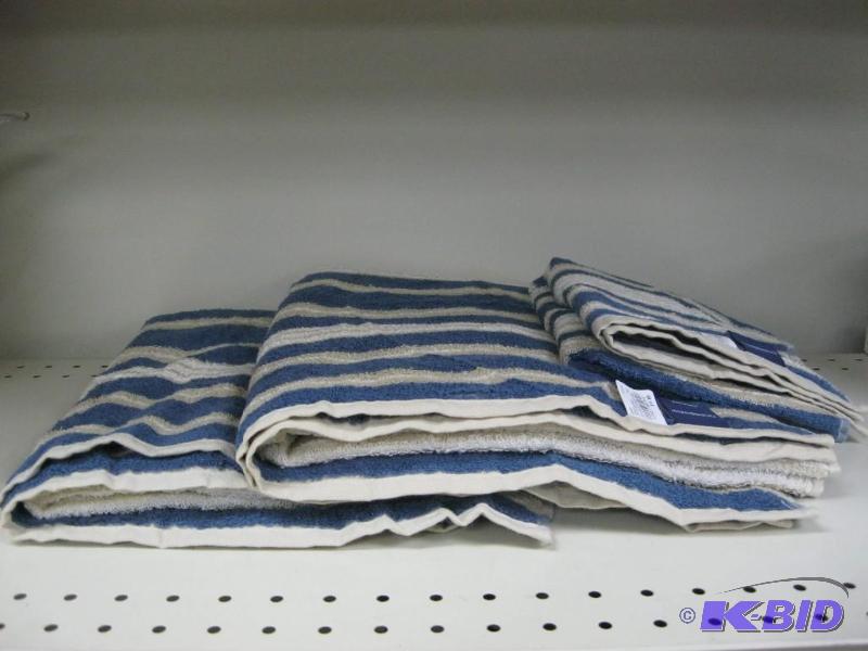 Lot Of A &nbspFew Towels...