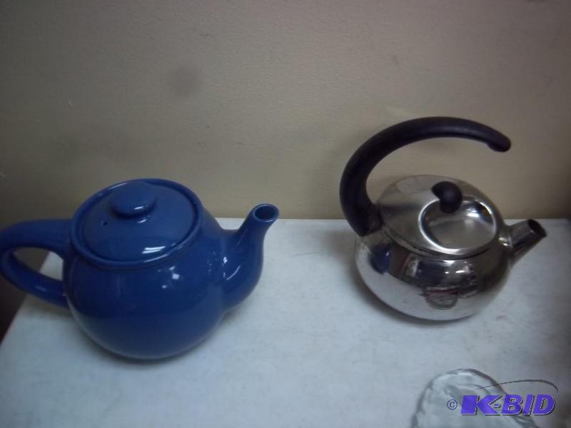 Pair Of Tea Pots - One Is Tramontin...