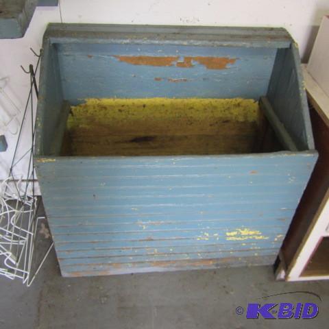 Wainscot Wood Box