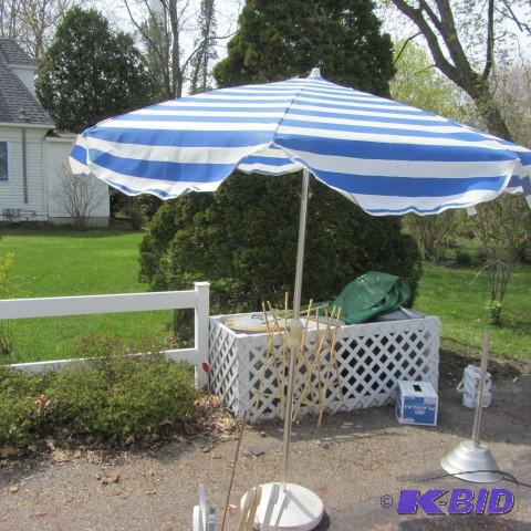Umbrella, Base