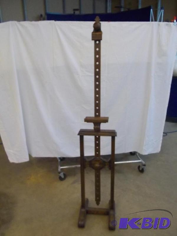 Easel