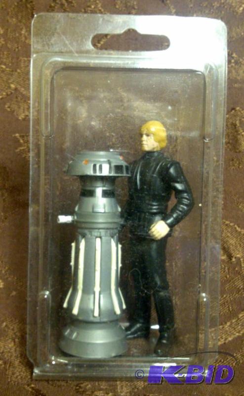 lot 24 image: Star Wars 2 Vintage Figures loose Luke Jedi (...
