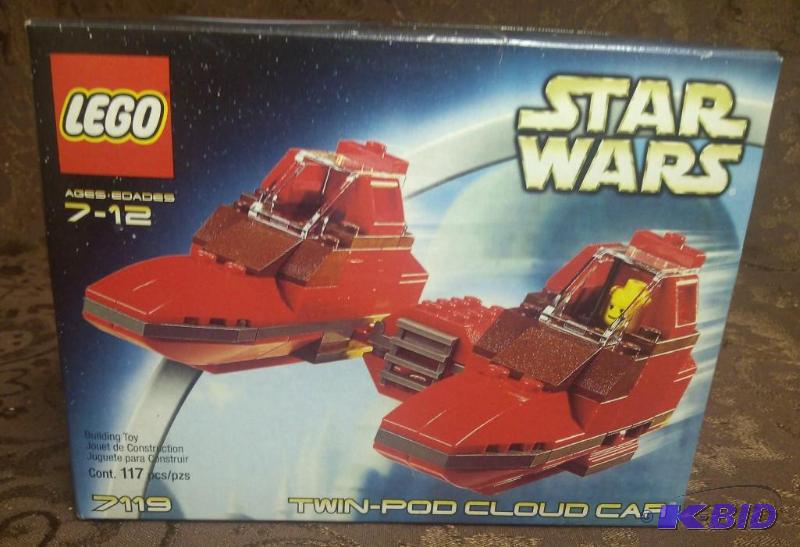 lot 5 image: LEGO Twin-pod cloud Car Lego # 7119 Never bee...