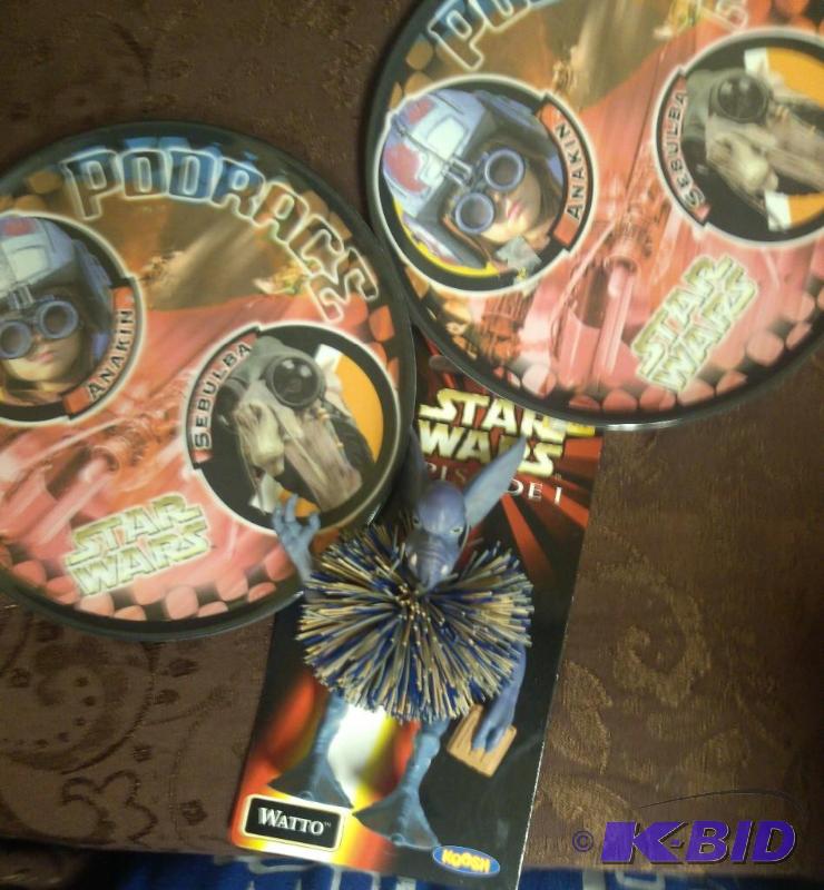 lot 68 image: Star Wars Lot of 3 Includes 2 kids plastic di...