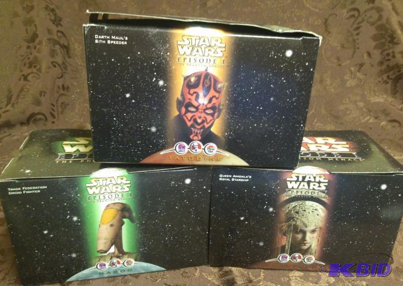 lot 8 image: Lot of 3 PepsiCo Restaurant Group (Taco Bell,...
