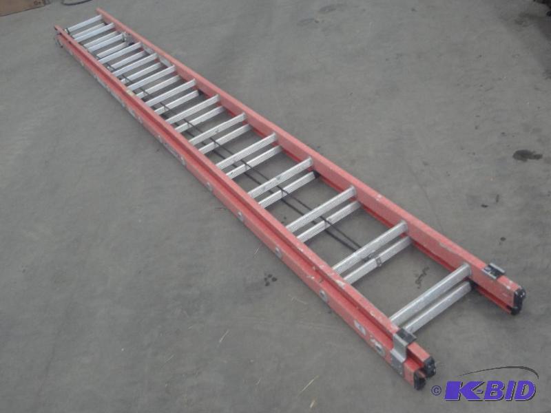 Werner 300# 28ft Fiberglass Extensi...