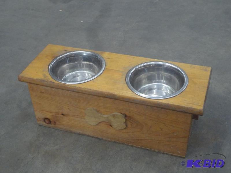 Double Bowl Pet Feeder...