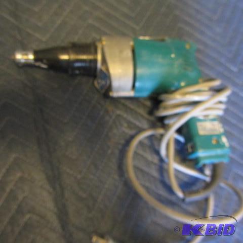 lot 105 image: Makita Screwdriver
