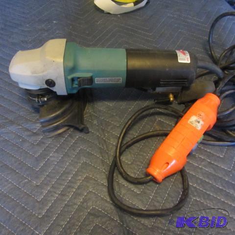 lot 106 image: Makita Wet Saw