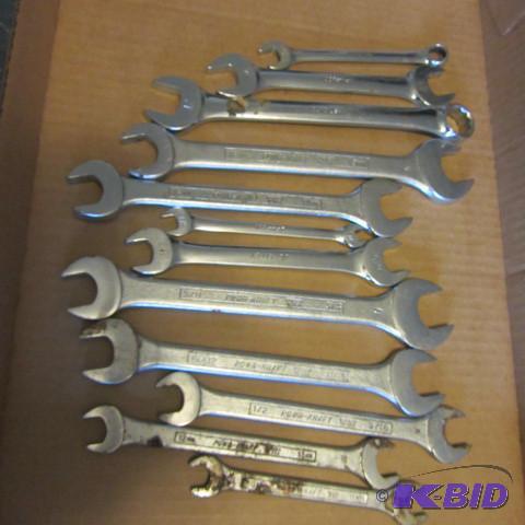 lot 137 image: Wrenches