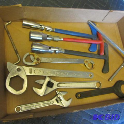 lot 145 image: Wrenches