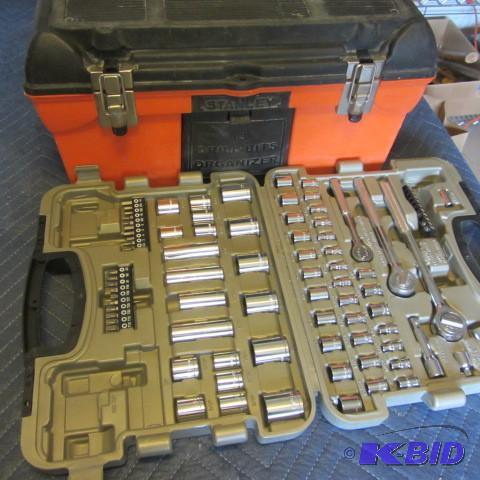 lot 157 image: Tool Box, Socket Set