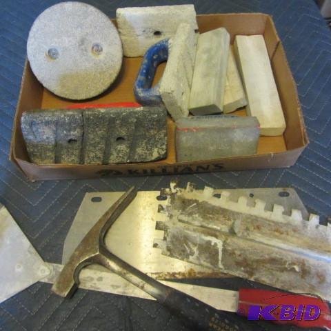 lot 231 image: Stone, Hammer, Scoop