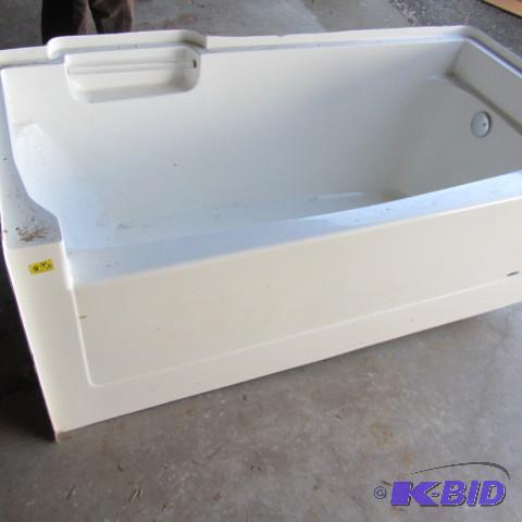 lot 38 image: New Bath Tub and Shower
