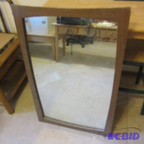 lot 70 image: Wall Mirror