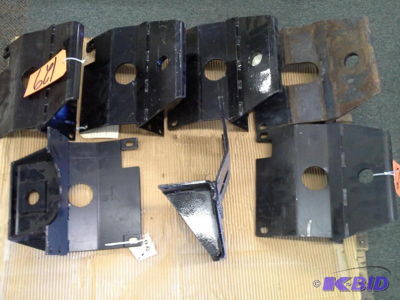BRACKET TRANSMISSION SUPPORT GILLIG 42-17069-001