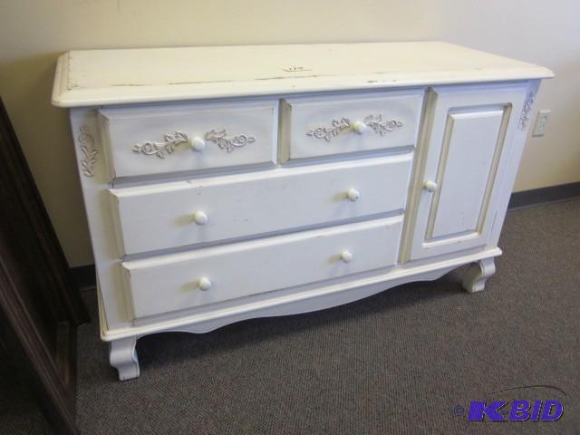 lot 115 image: Westwood Design Furniture Company, ...
