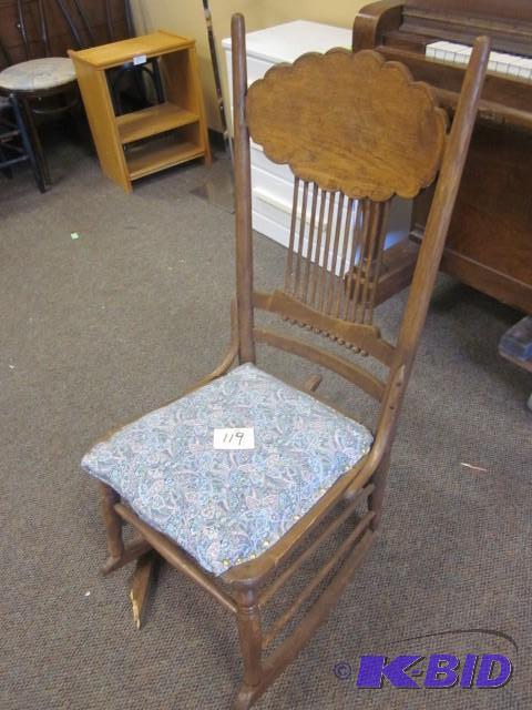 lot 119 image: Wood rocker that needs repair on le...