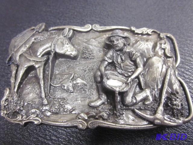 lot 33 image: 1981 SiskiyouRoyal Grand belt Buckl...