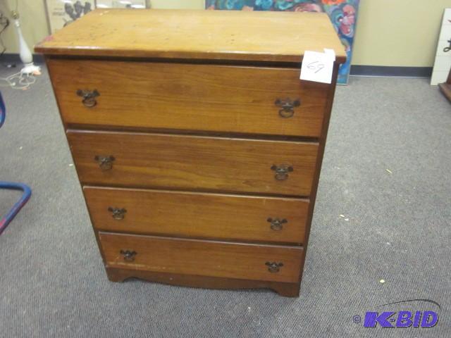 lot 69 image: Solid wood dresser in good conditio...