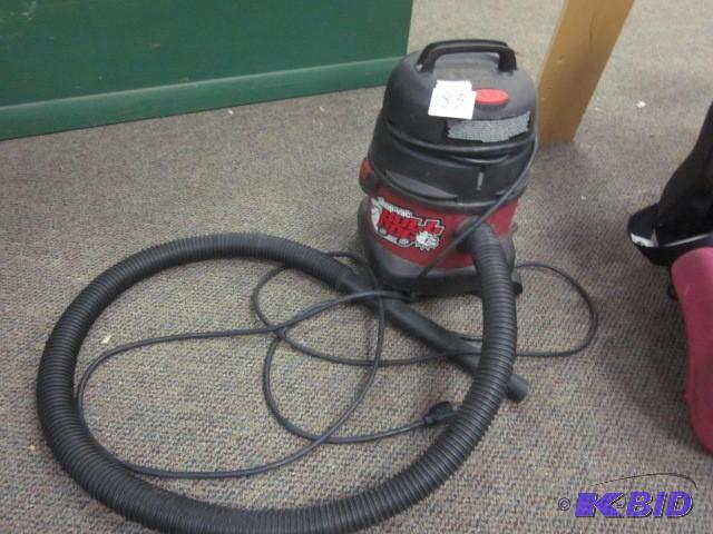lot 83 image: 2.0 HP Bowl Hog Shop Vac, wet dry, ...