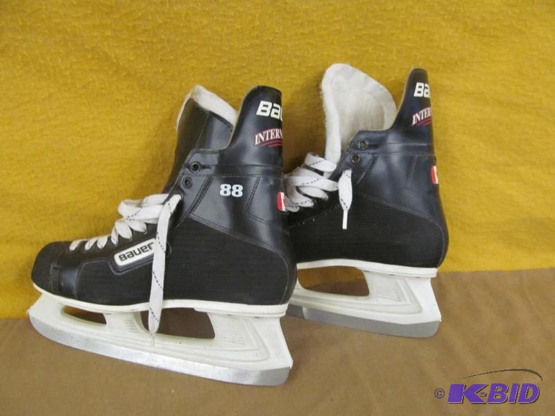 Skates