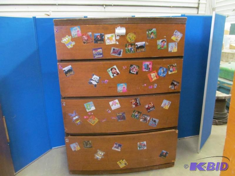 Dresser