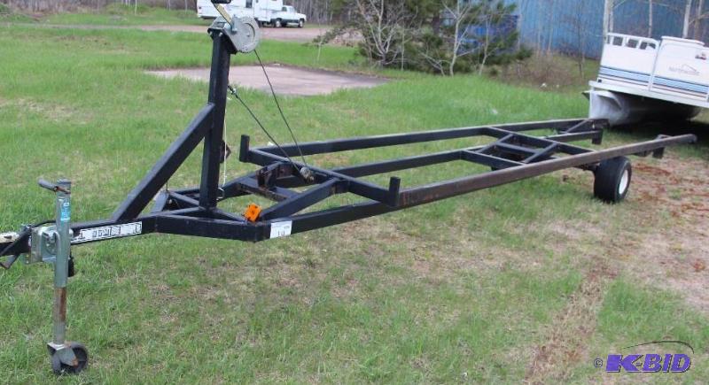 Roll In, Cantilever Style Steel Pon...