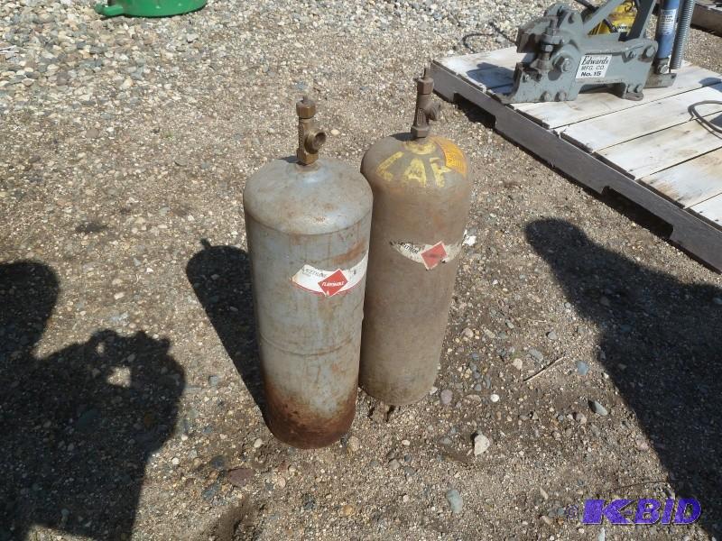 lot 36 image: Acetylene Tank set Oxygen and acet...