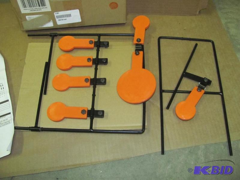 lot 19 image: NEW (in original box) GUIDE GEAR Se...