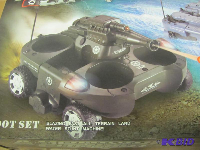 lot 47 image: This fun Amphibious Chariot Remote ...