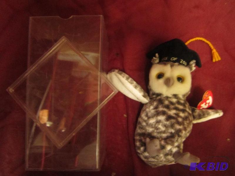lot 12 image: Graduation Beanie Baby Smart class ...