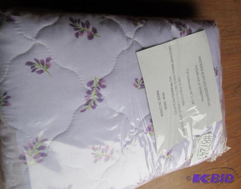 lot 132 image: Brand new Wisteria Full 98 x 108&qu...