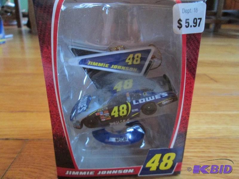 lot 160 image: NASCAR 48 Jimmie Johnson 2007 colle...