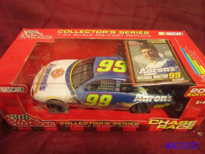 lot 26 image: NASCAR 124 scale Michael Waltrip c...