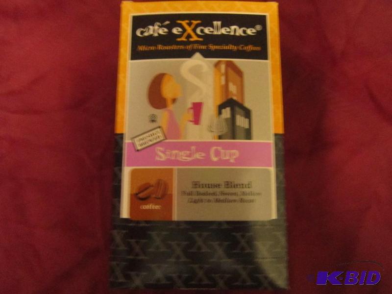 lot 3 image: Box of 18 pods House blend coffee...
