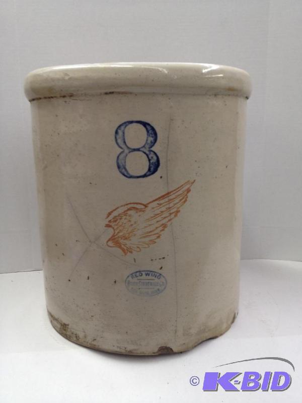lot 11 image: Red Wing 8 Gal Crock, 6 Wing