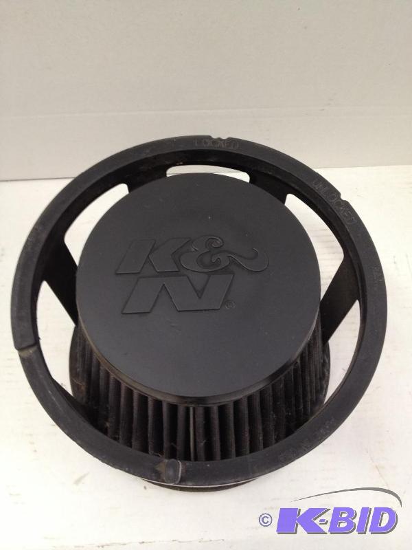 lot 19 image: K & N Air Filter