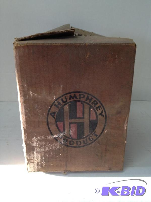 lot 30 image: Vintage Humphery Gas Lamp, New Old Stock