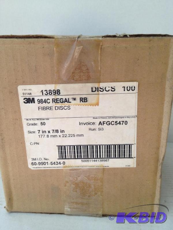lot 31 image: 3M Fibre Discs, Full Case, 100