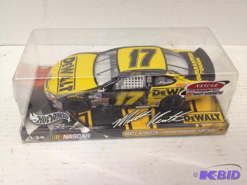 lot 54 image: 2003 Matt Kenseth #17 Hot Wheels Championship Edition 124 Die Cast NASCAR
