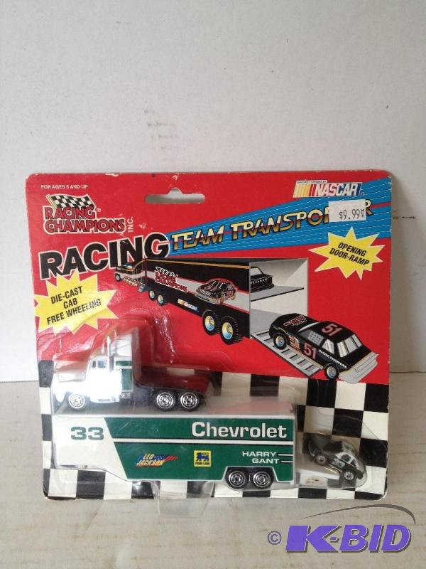 lot 62 image: 1994 Harry Gant Team Transport #33 NIB NASCAR