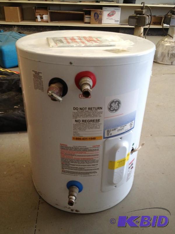 lot 88 image: GE Water Heater, 19.9 gal., Mfg. 0609, 6 year Limited Warrenty, 1 Ph, 120 v, 2000 Watt
