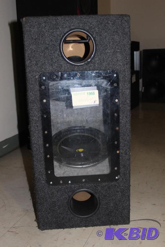 lot 12 image: Kicker, Speaker Box, 10.5"...