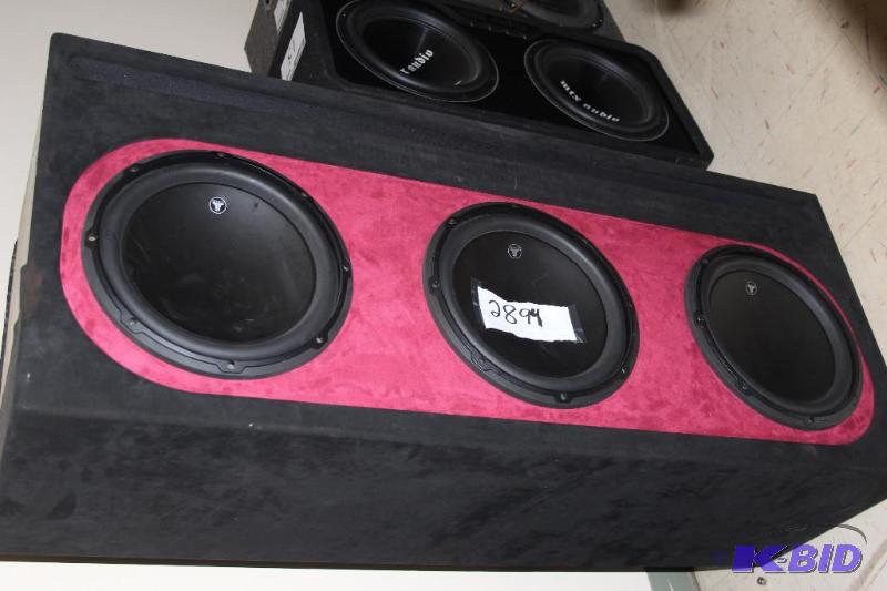 lot 13 image: JL Audio, Speaker, with Amps, HD 12...